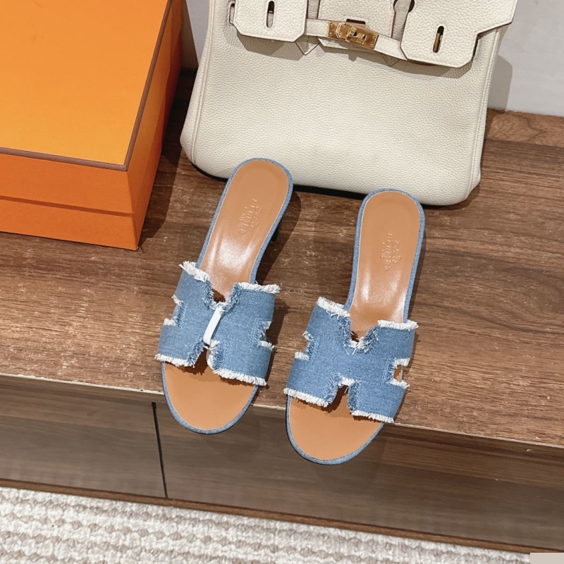 H**mes slippers